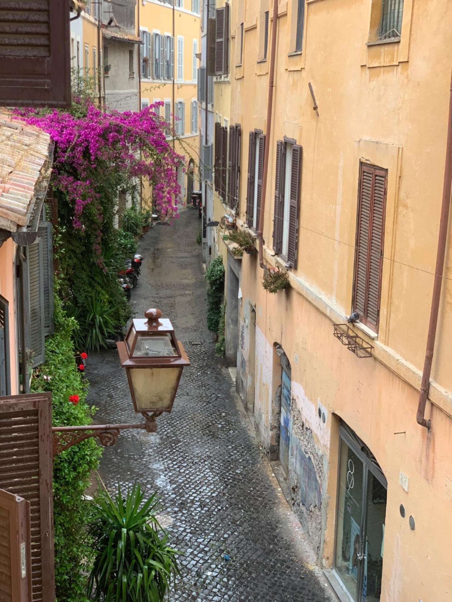 Appartamento Nel Centro Storico. Rome Luaran gambar